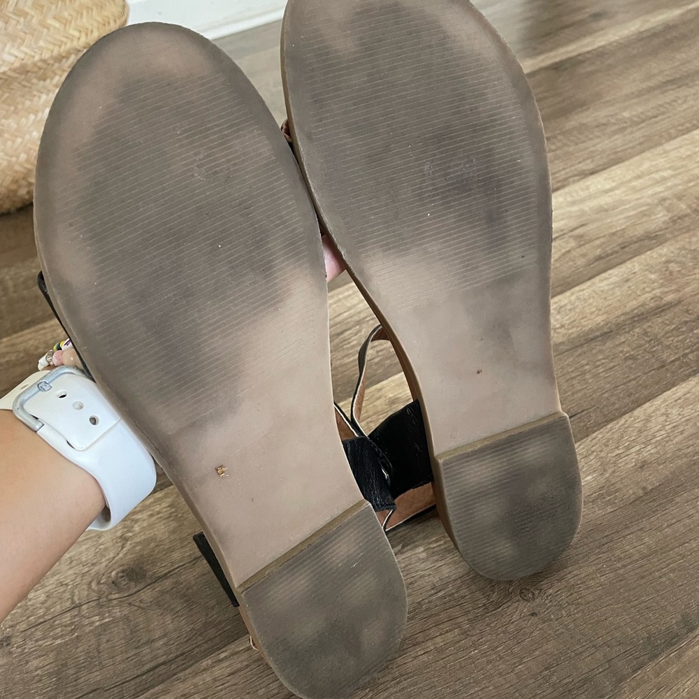 Steve madden black treated leather sandals size 8.5 - Picture 5 of 9